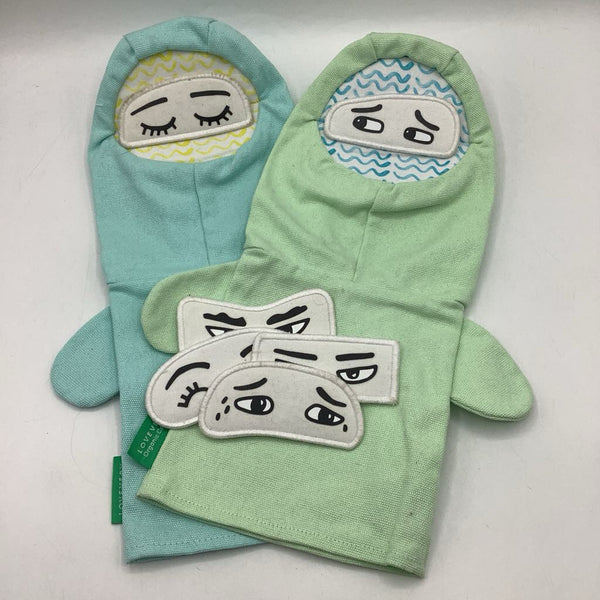 Lovevery Storytelling Puppet Set with Changing Emotion Eyes