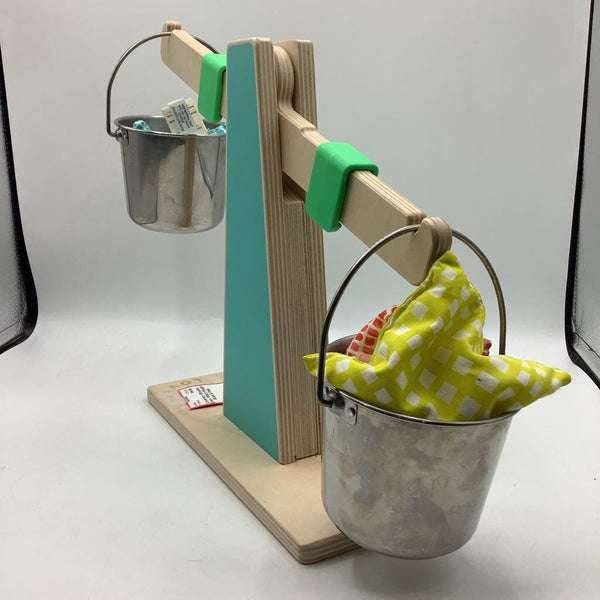 Lovevery Wooden Every Which Weight Scale & Pails