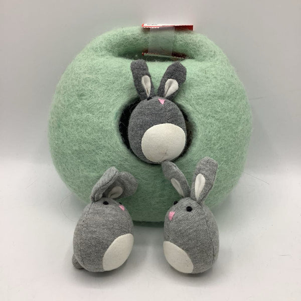 Lovevery Bunnies in a Felt Burrow