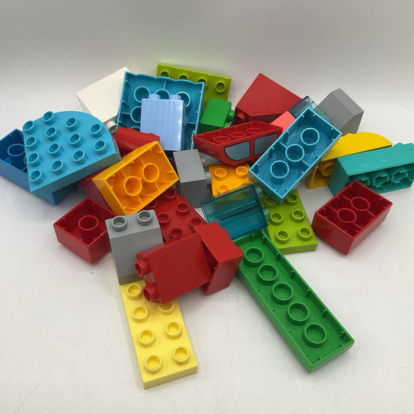 2 Gallon Bag Of Assorted Duplos