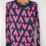 Size 6-7 (120): Hanna Andersson Green/Pink Hearts 2pc PJs