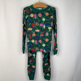Size 6-7 (120): Hanna Andersson Green/Colorful Ornament Print 2pc PJs