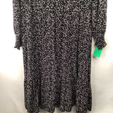 Size M: Gap Black/ White Flowers Long Sleeve Dress