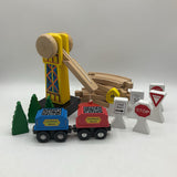 2 Gallon Bag Of Assorted Melissa & Doug Wooden Train Track Set