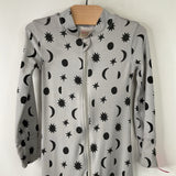 Size 6-12m: Hanna Andersson Grey/Black Stars 1pc Zip Up Pjs