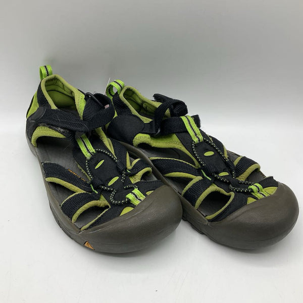 Size 5Y: Keen Black and Green Toggle and Velcro Sandals